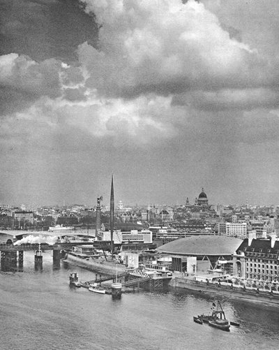 Southbank, 1951 de English Photographer